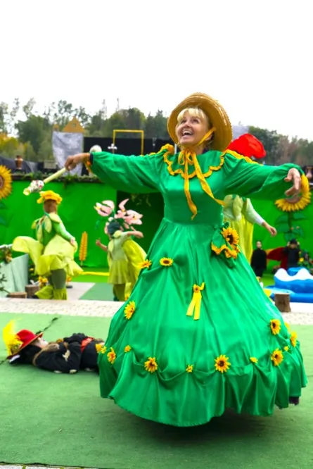 Märchen Musical Bild - /maerchenmusical/bilder_auffuehrungen/Der_gestiefelte_Kater/Der_gestiefelte_Kater_07_small666.webp